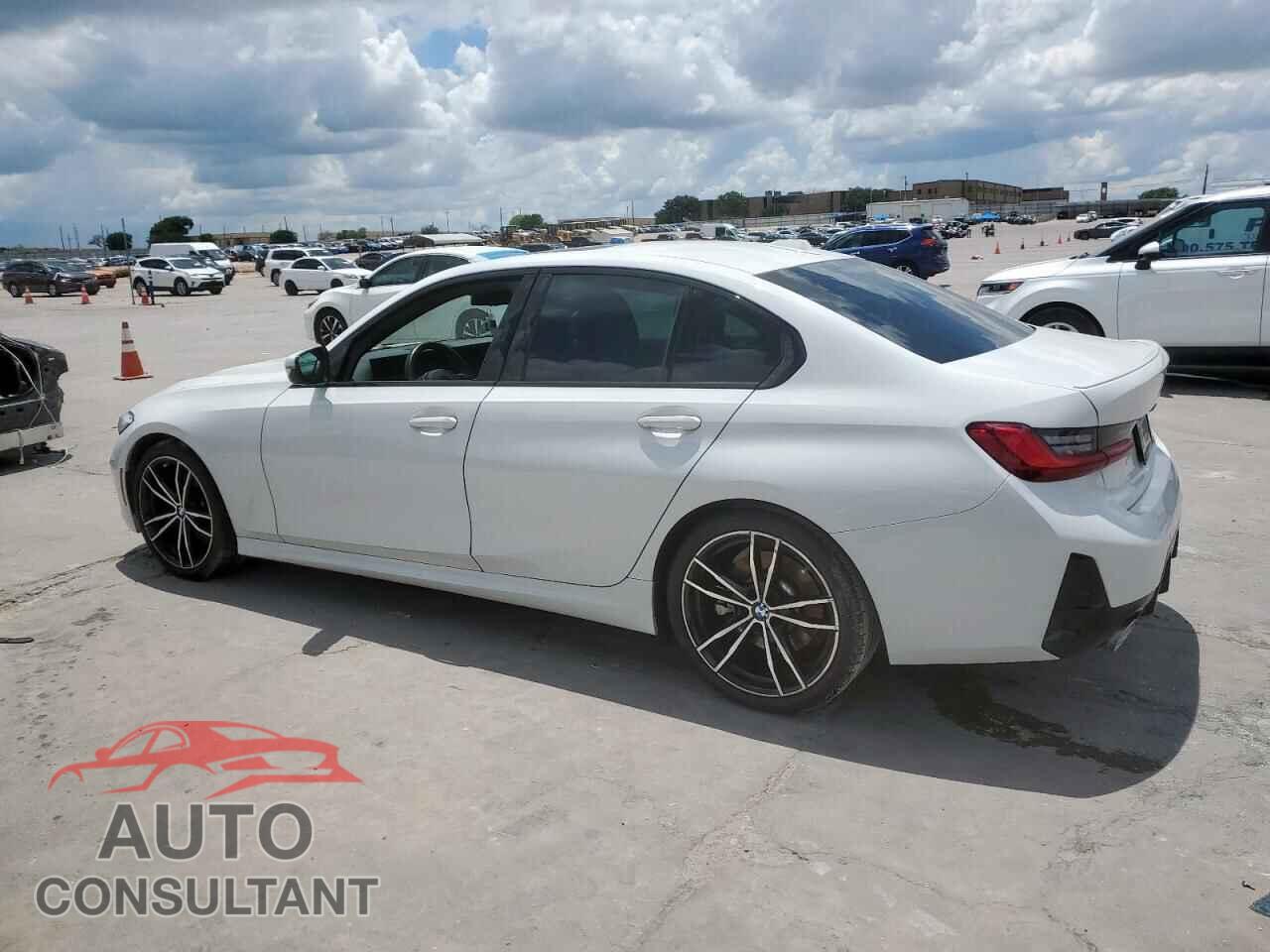 BMW 3 SERIES 2023 - 3MW69FF02P8C80382