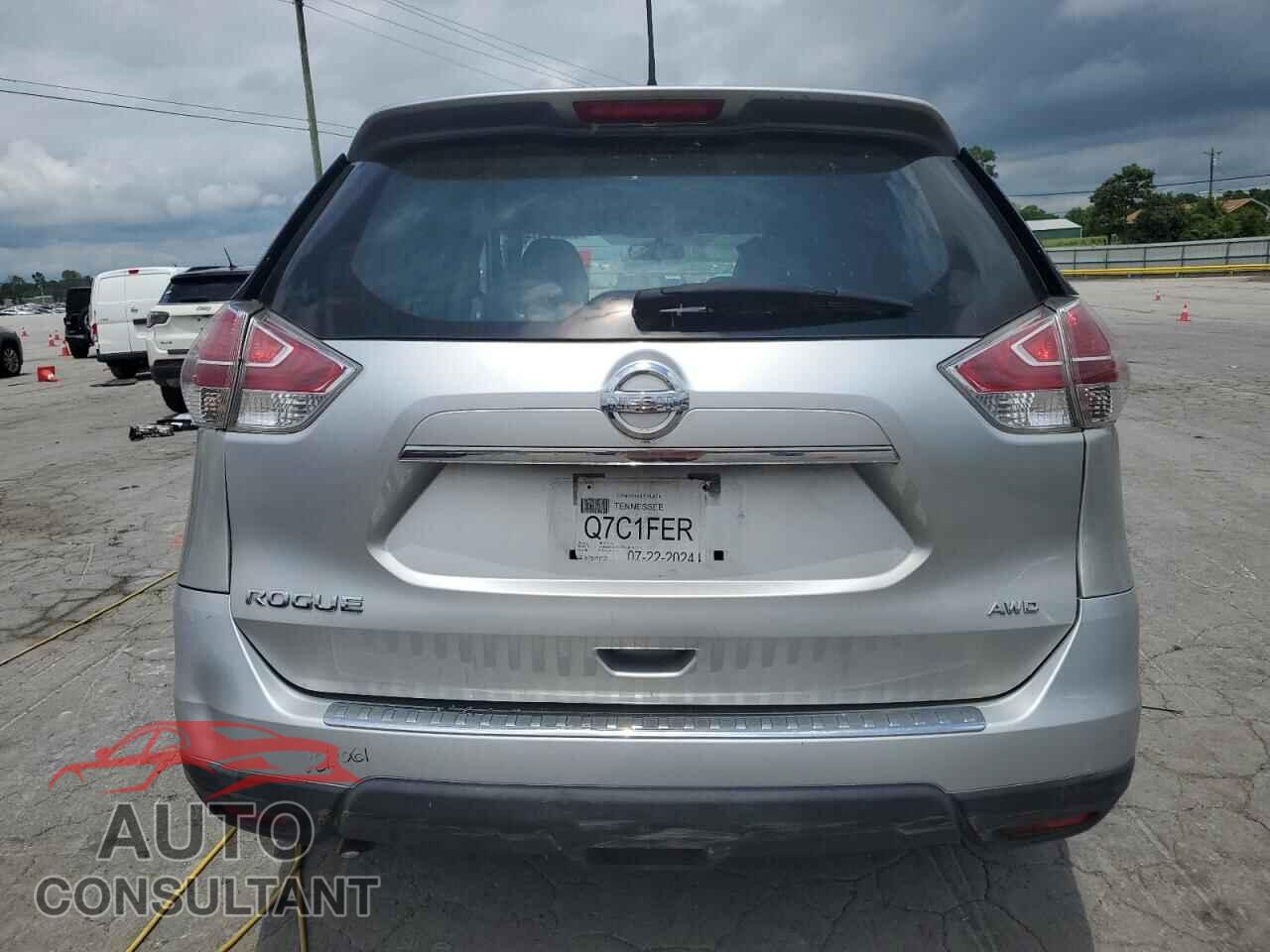 NISSAN ROGUE 2015 - KNMAT2MT2FP558573