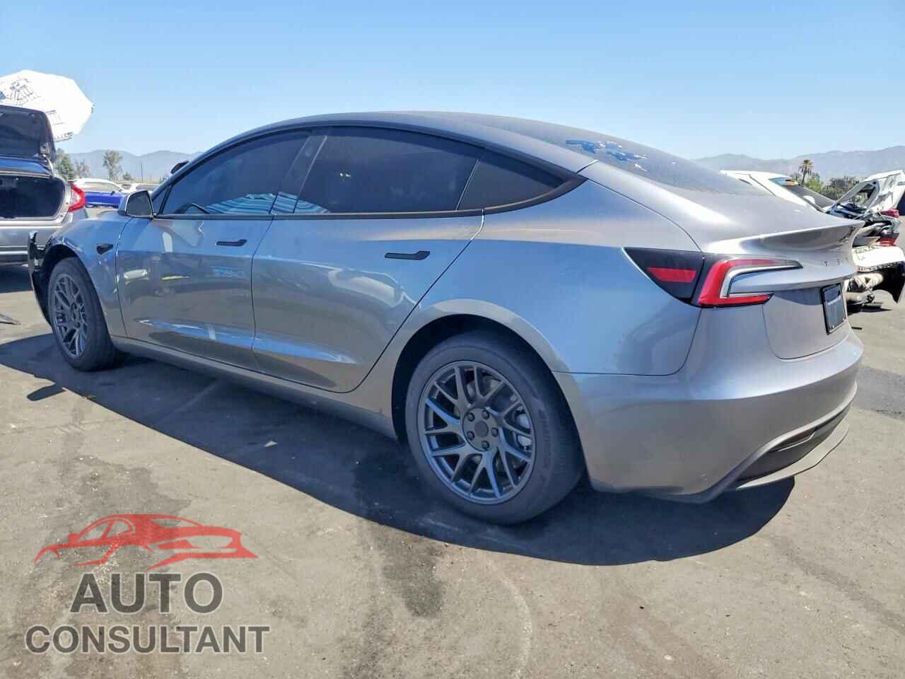 TESLA MODEL 3 2026 - 5YJ3E1EAXTF201366
