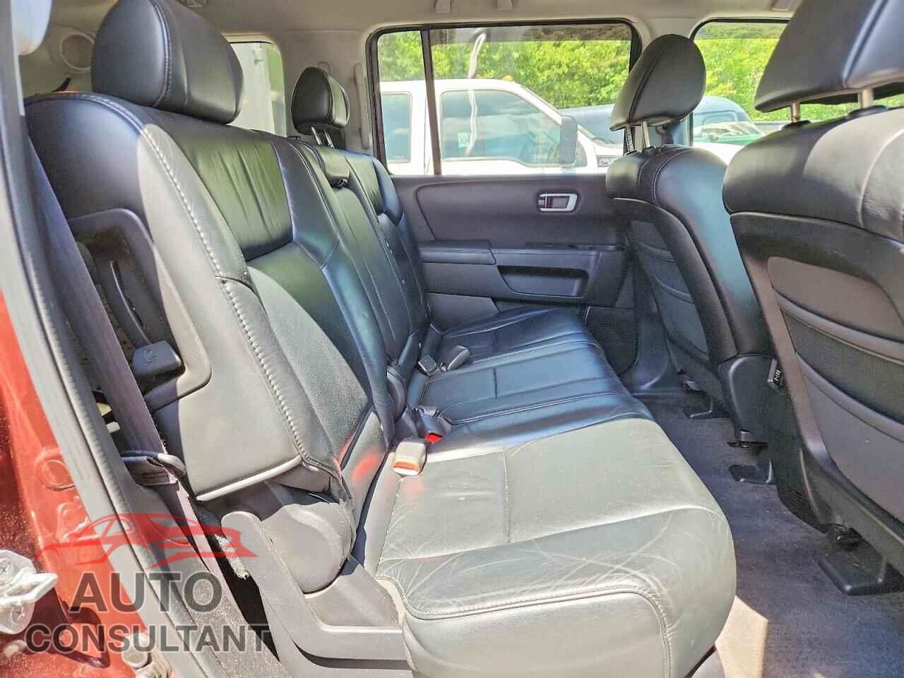 HONDA PILOT 2011 - 5FNYF4H78BB059604