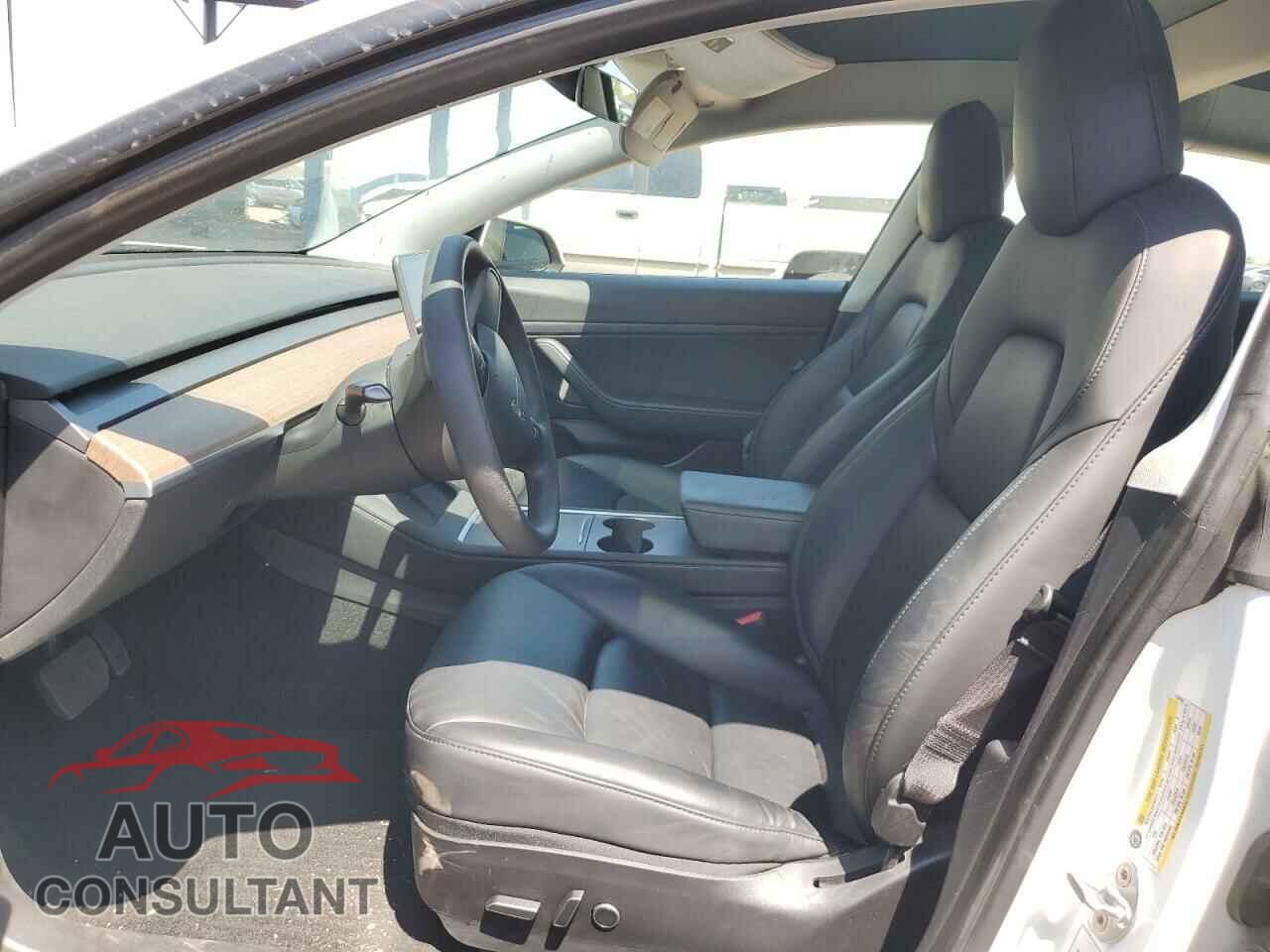TESLA MODEL 3 2021 - 5YJ3E1EA0MF939596
