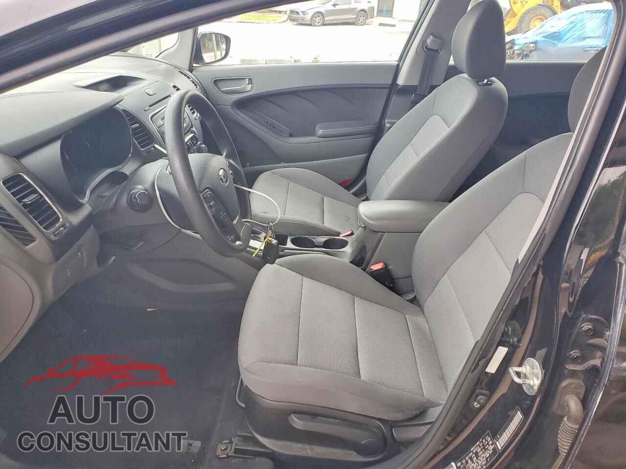 KIA FORTE 2017 - 3KPFK4A75HE115607