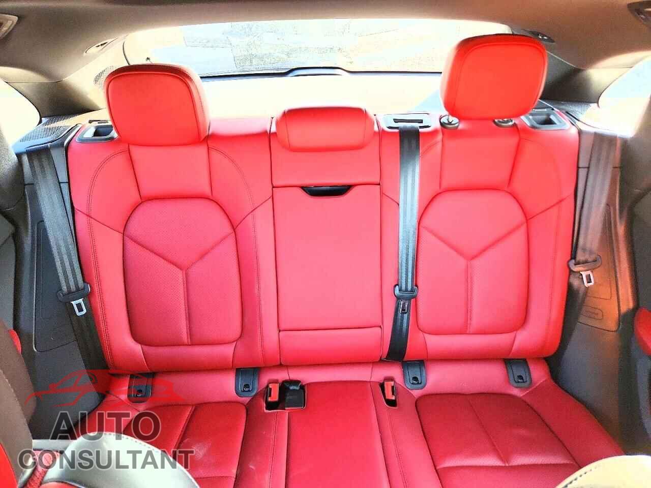PORSCHE MACAN 2018 - WP1AA2A51JLB20671