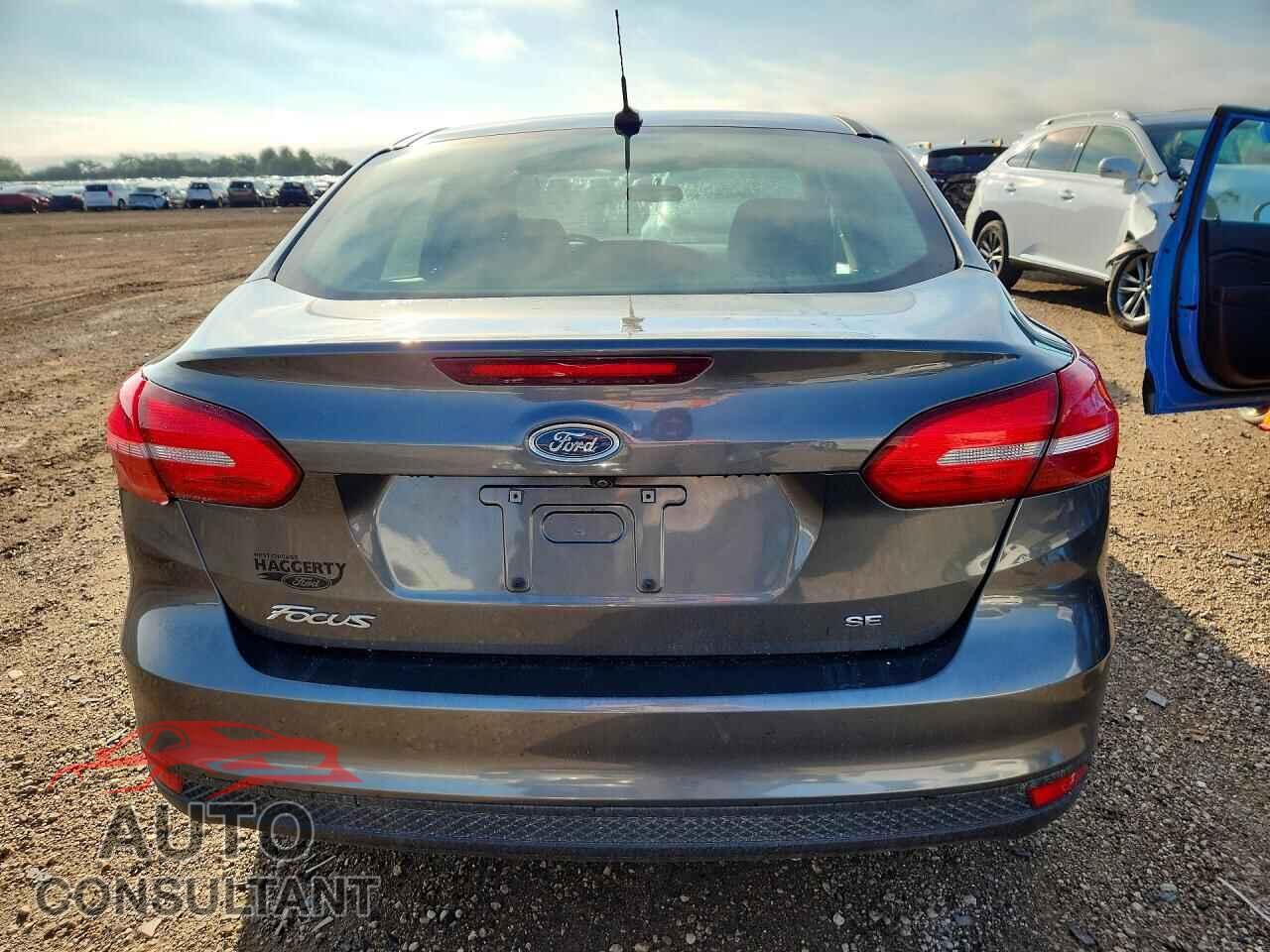 FORD FOCUS 2017 - 1FADP3F22HL280334