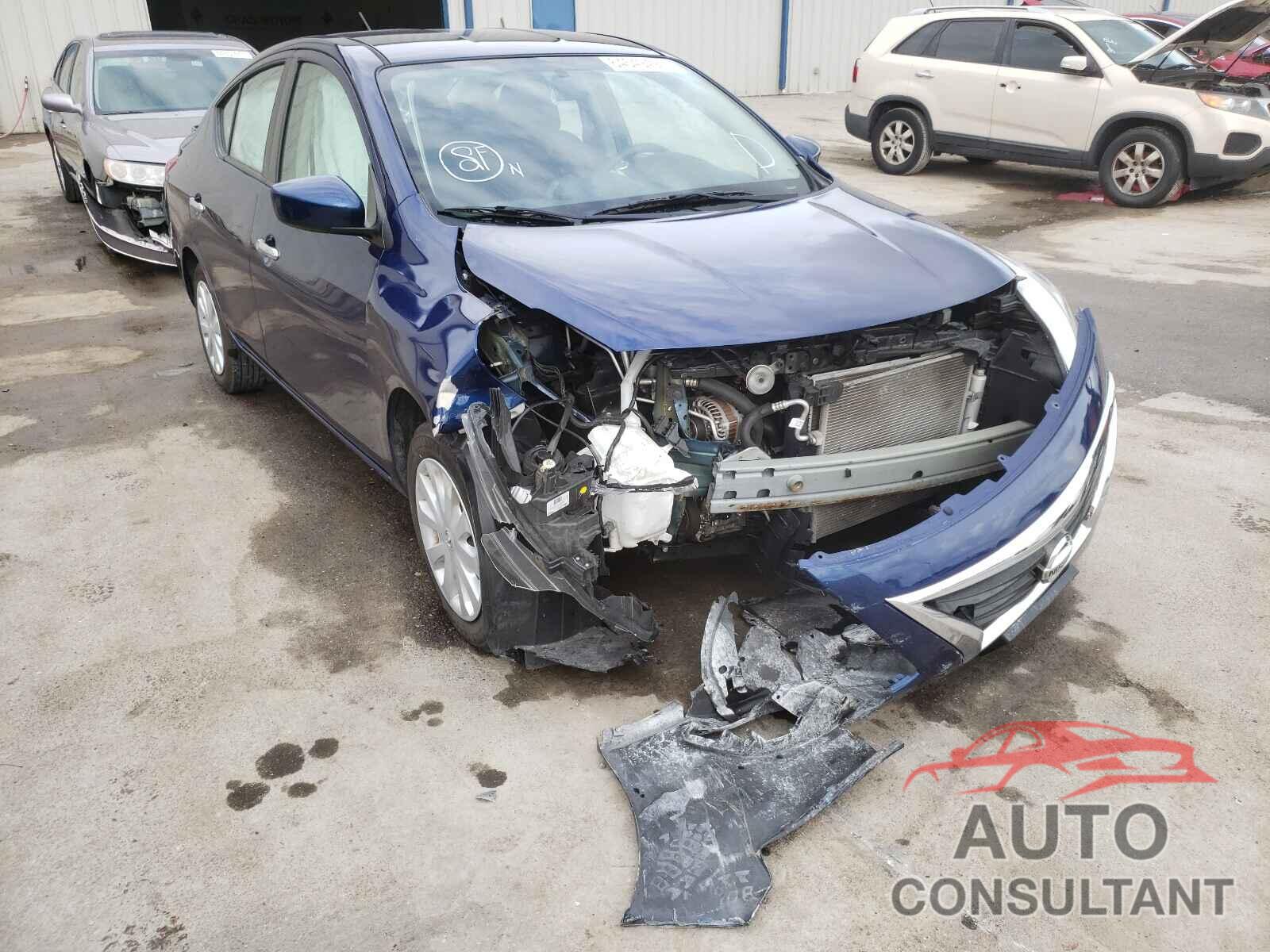 NISSAN VERSA 2018 - 3N1CN7APXJL847490