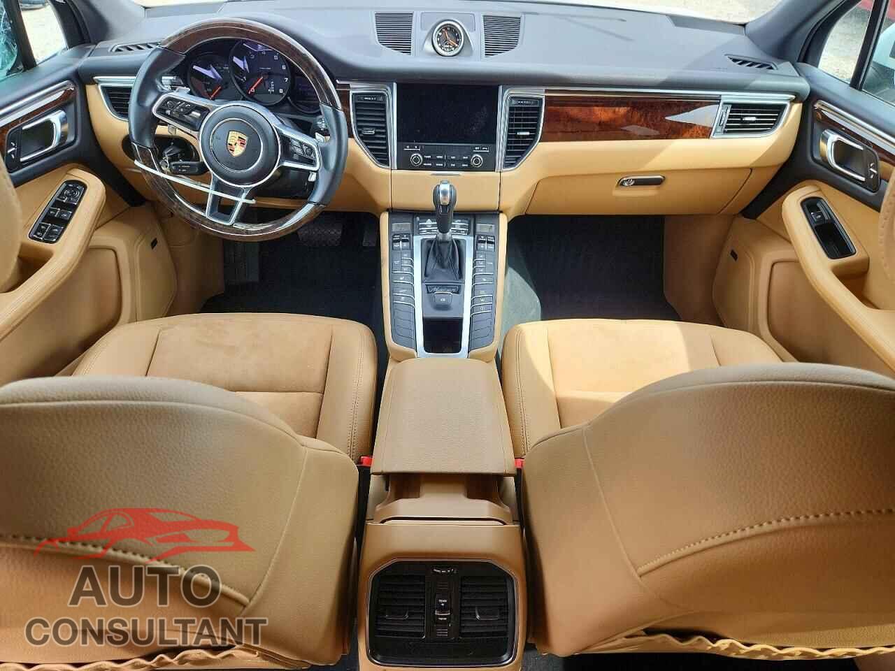 PORSCHE MACAN 2017 - WP1AA2A55HLB04631
