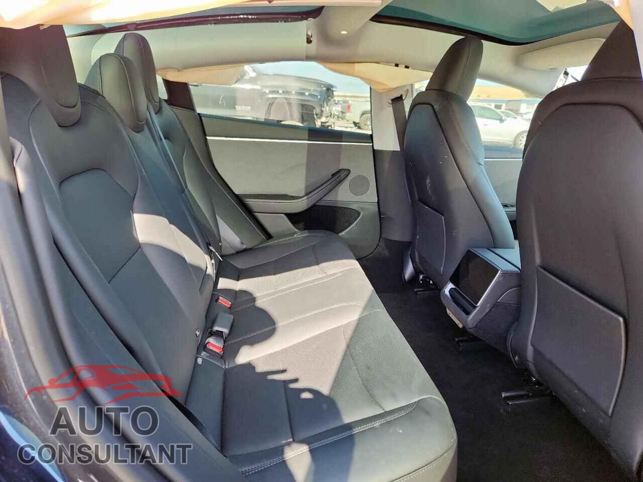 TESLA MODEL 3 2025 - 5YJ3E1EAXSF908532
