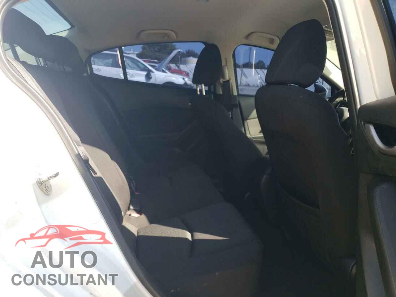 MAZDA 3 2014 - JM1BM1U77E1185529