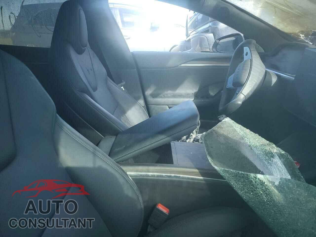TESLA MODEL S 2021 - 5YJSA1E58MF443570