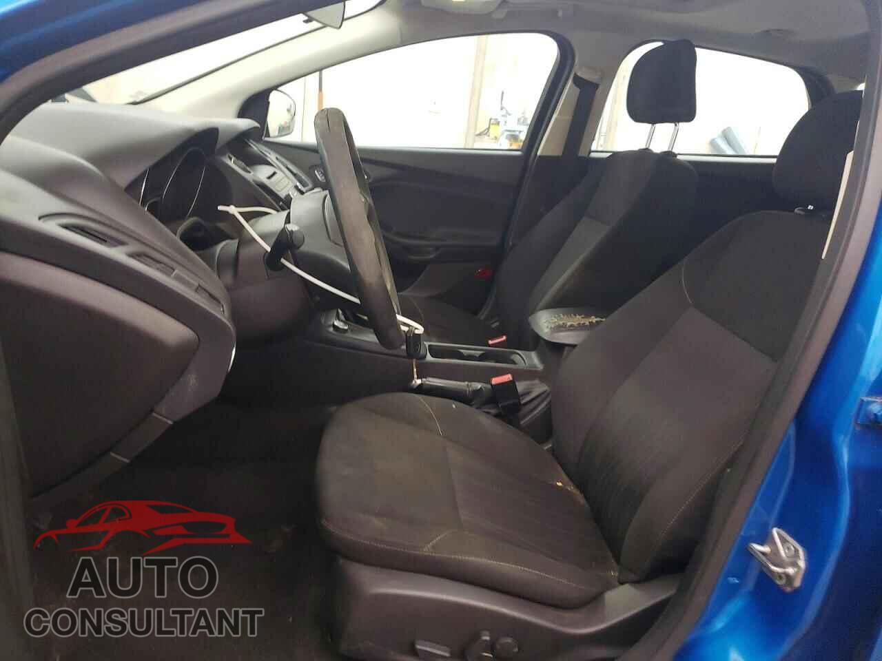 FORD FOCUS 2016 - 1FADP3K23GL201080