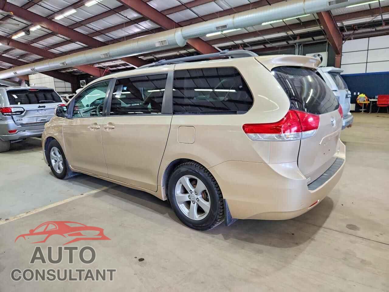 TOYOTA SIENNA 2013 - 5TDKK3DC8DS293383