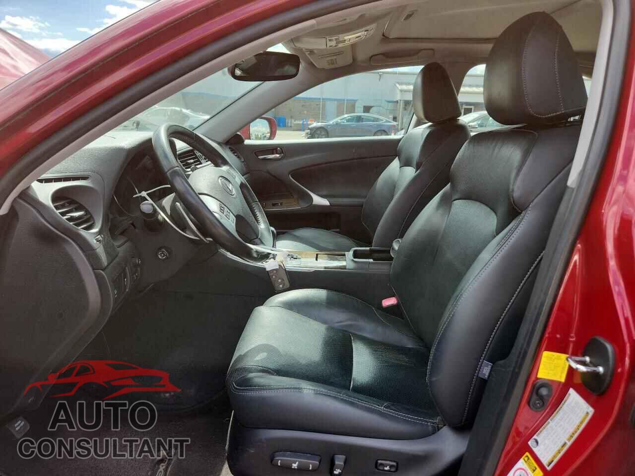 LEXUS IS 2012 - JTHCF5C20C5053129