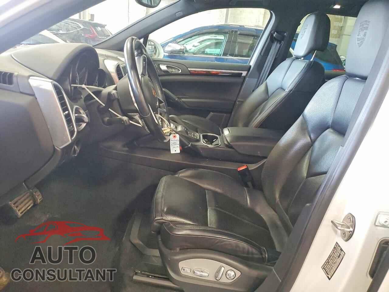 PORSCHE CAYENNE 2017 - WP1AE2A29HLA70641