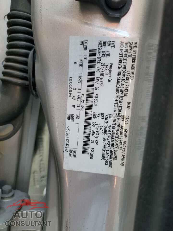 FORD FOCUS 2015 - 1FADP3F27FL301563