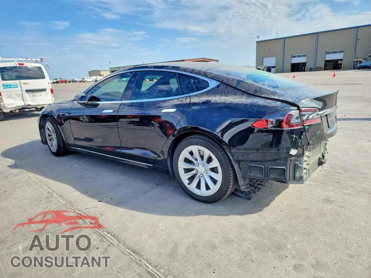 TESLA MODEL S 2017 - 5YJSA1E25HF186122