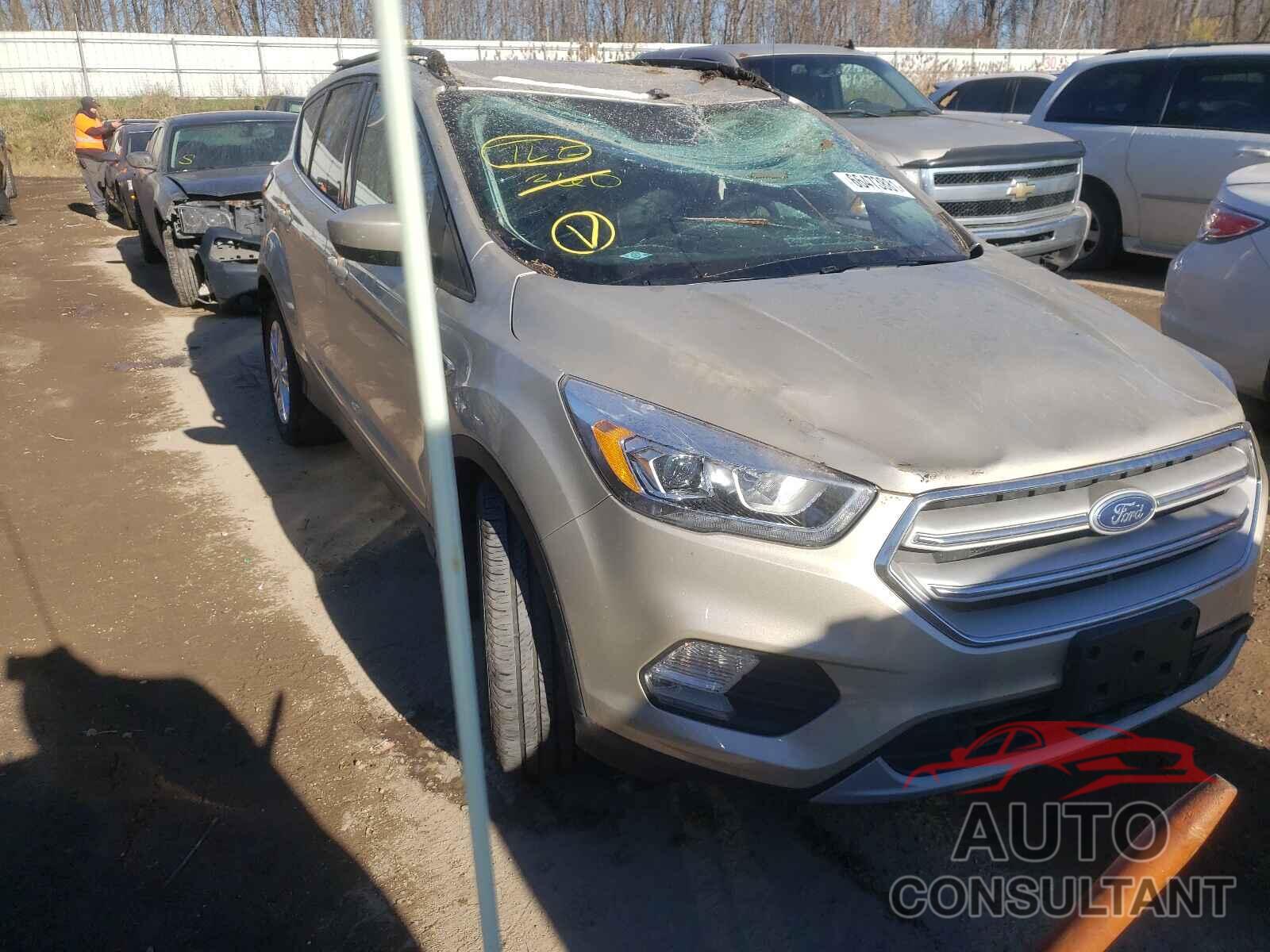 FORD ESCAPE 2018 - 1FMCU0HD9JUB06235