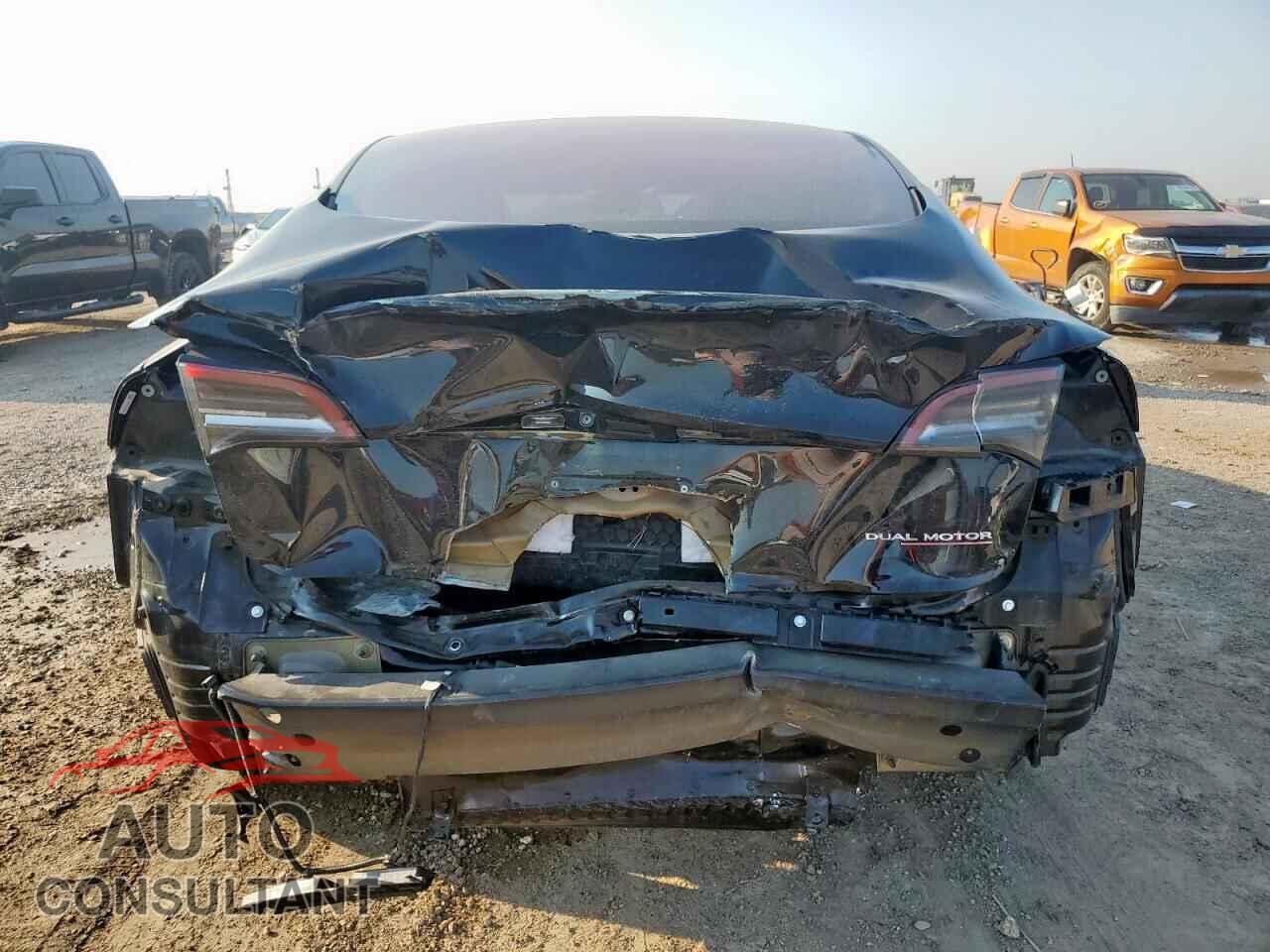TESLA MODEL 3 2018 - 5YJ3E1EB3JF055110