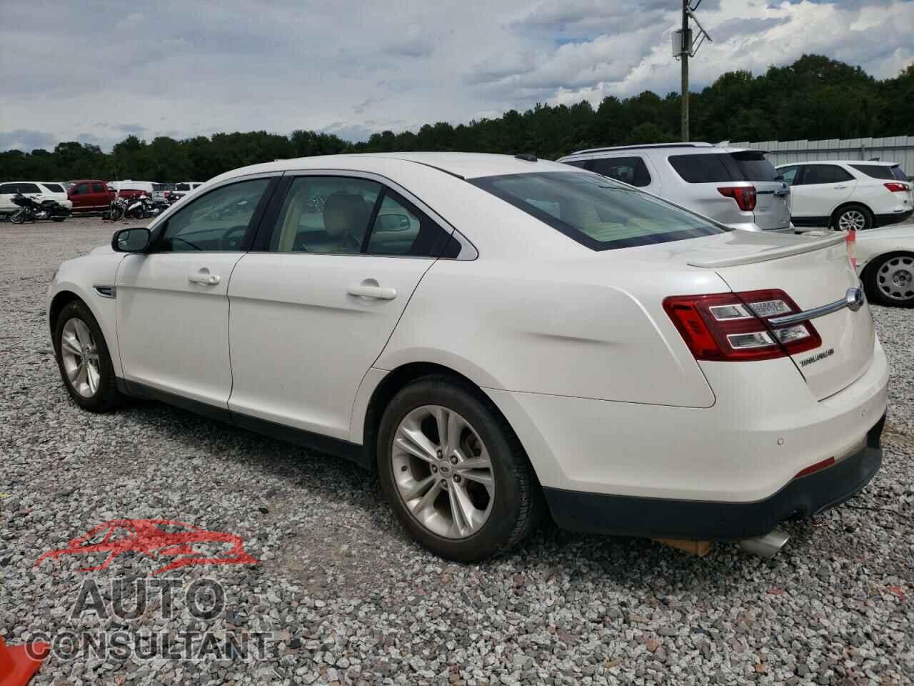 FORD TAURUS 2015 - 1FAHP2E87FG186571