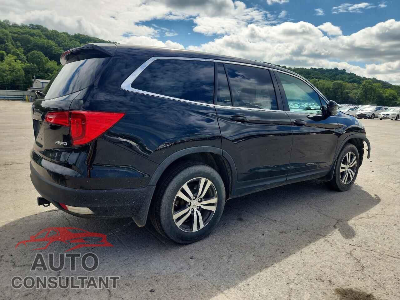 HONDA PILOT 2017 - 5FNYF6H56HB092684