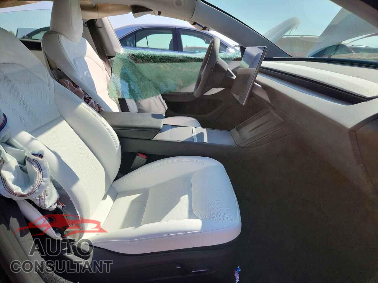 TESLA MODEL 3 2026 - 5YJ3E1EA8TF202905