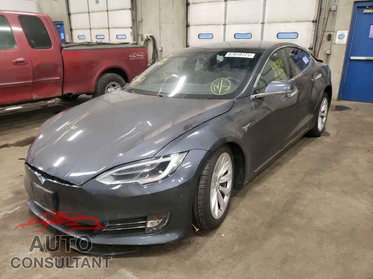 TESLA MODEL S 2017 - 5YJSA1E20HF192555