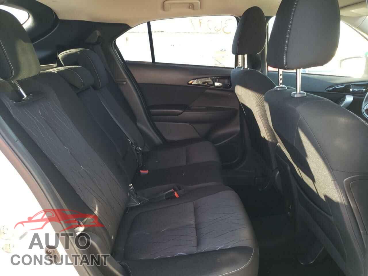 MITSUBISHI ECLIPSE 2018 - JA4AT5AA9JZ056641