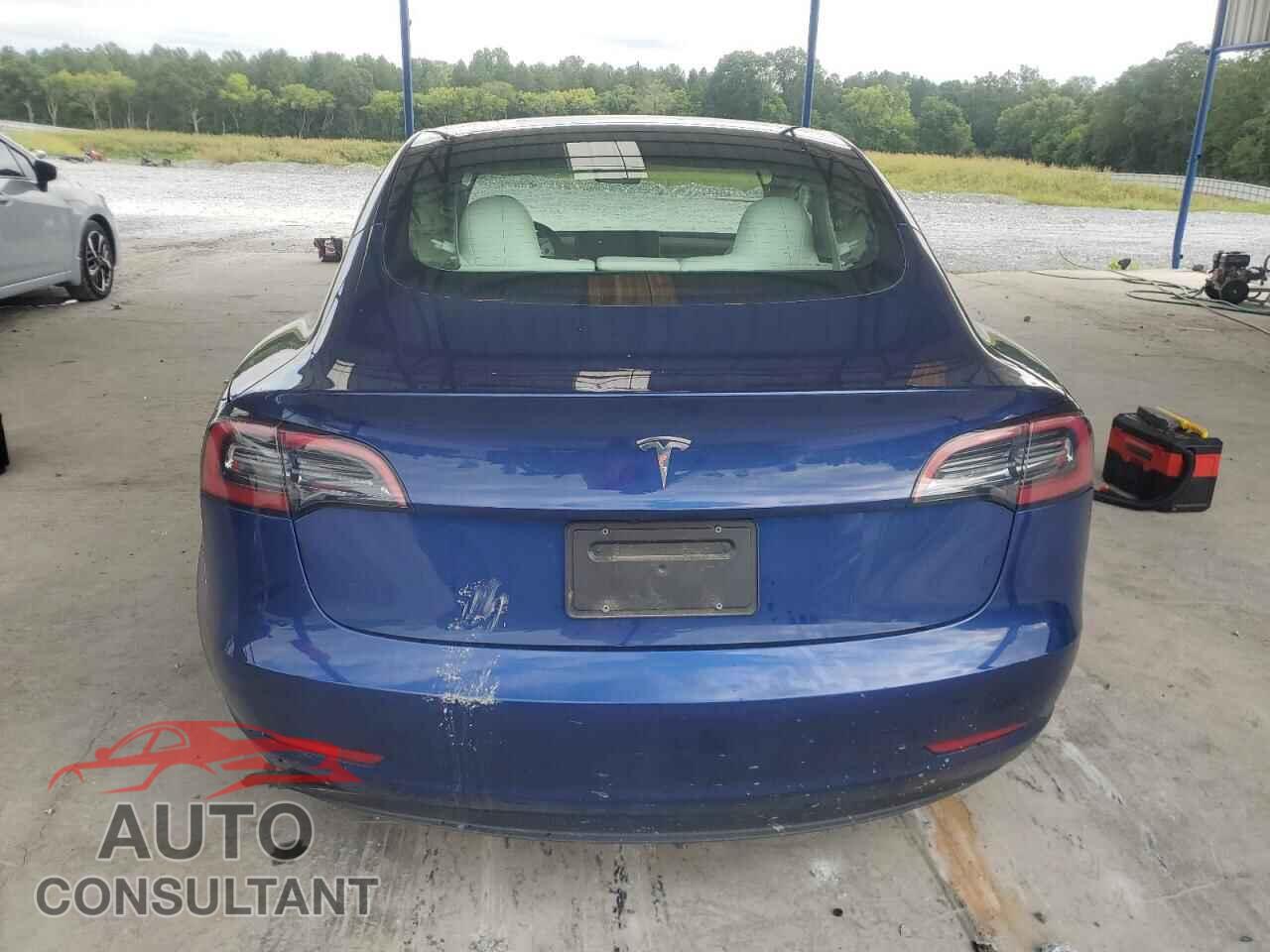 TESLA MODEL 3 2023 - 5YJ3E1EAXPF643120