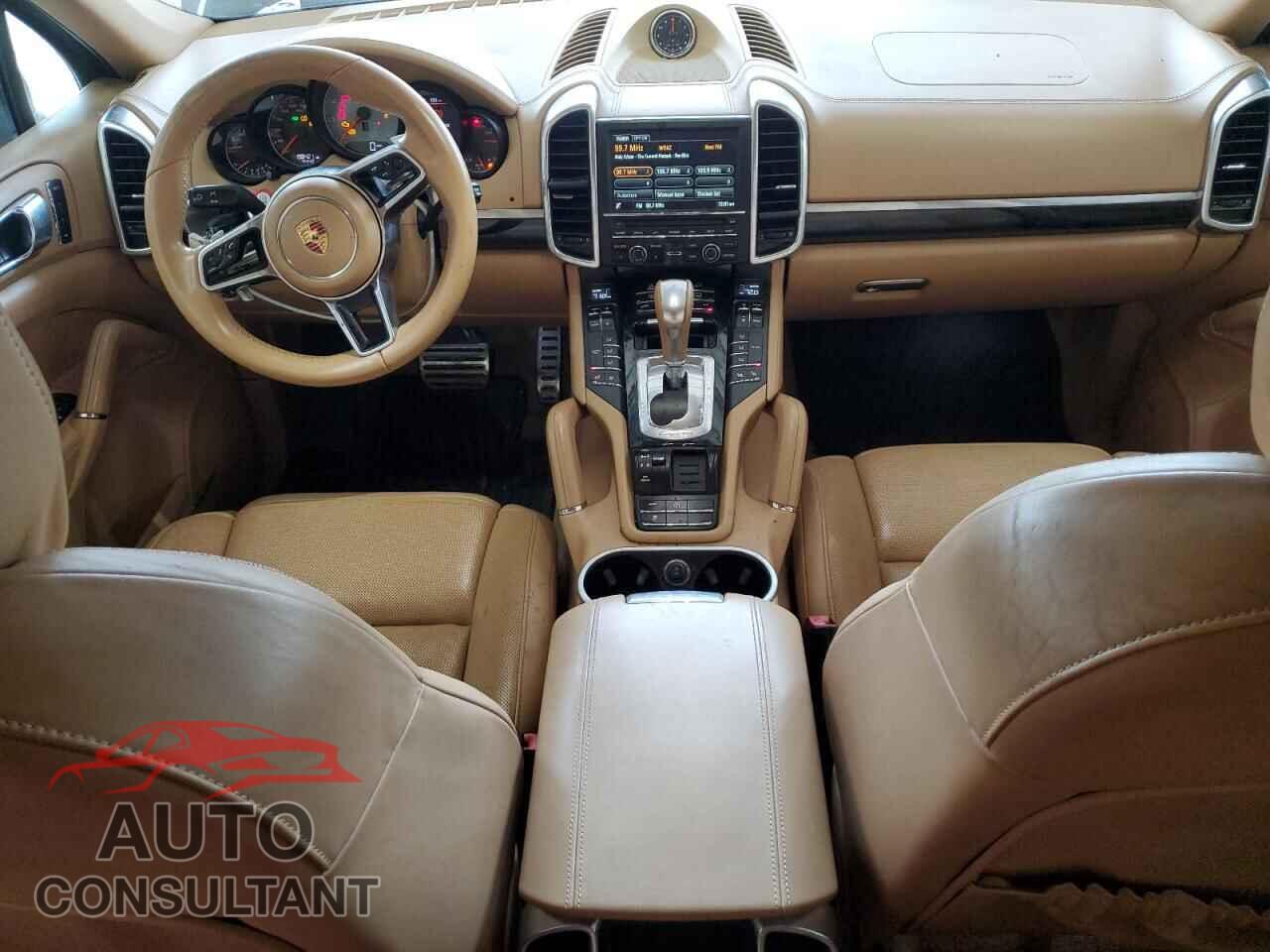PORSCHE CAYENNE 2015 - WP1AB2A2XFLA56687