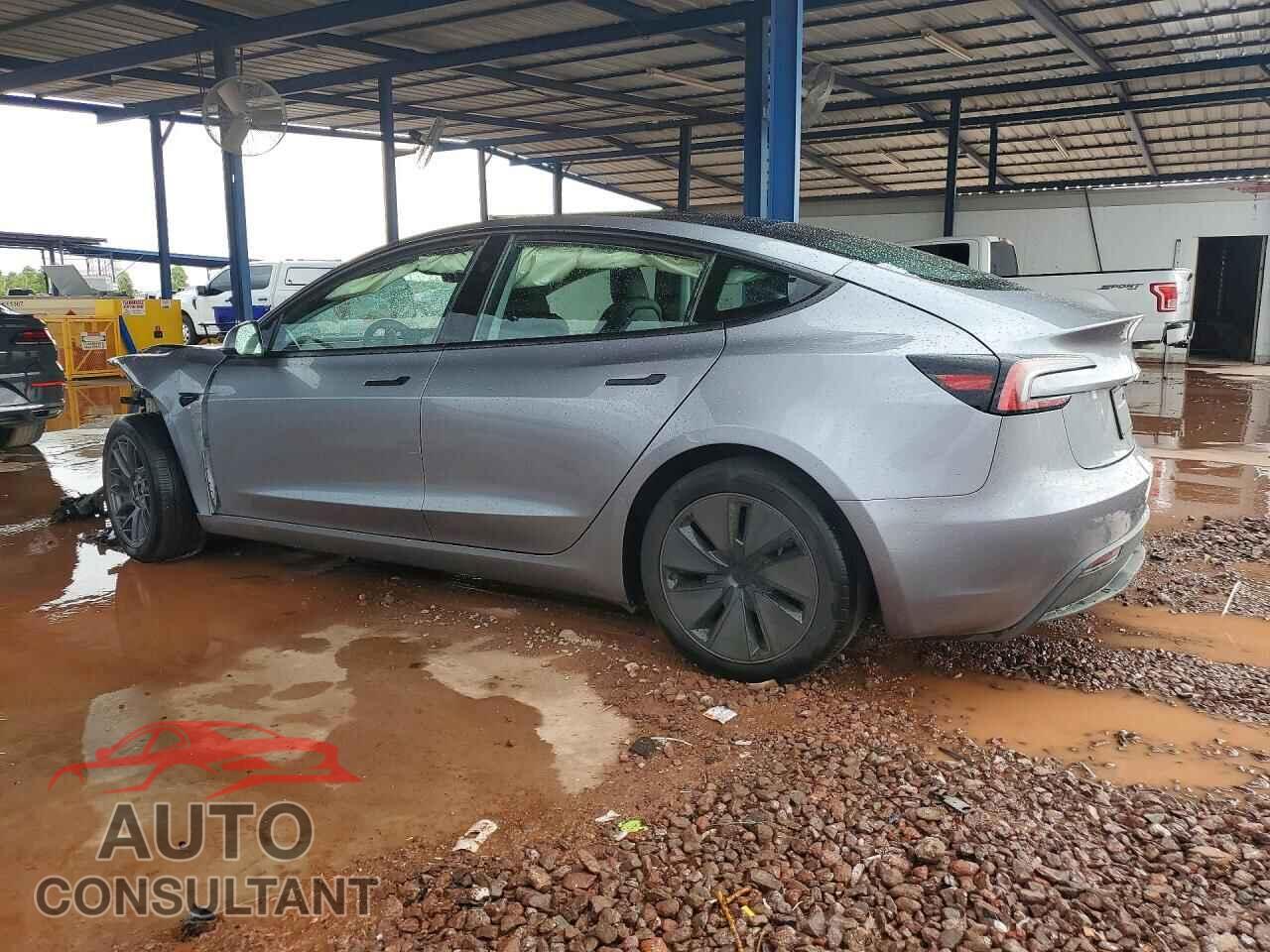 TESLA MODEL 3 2025 - 5YJ3E1EA7SF971409