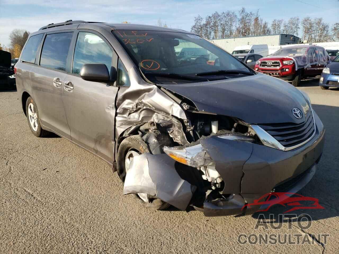 TOYOTA SIENNA 2017 - 5TDKZ3DC8HS811087