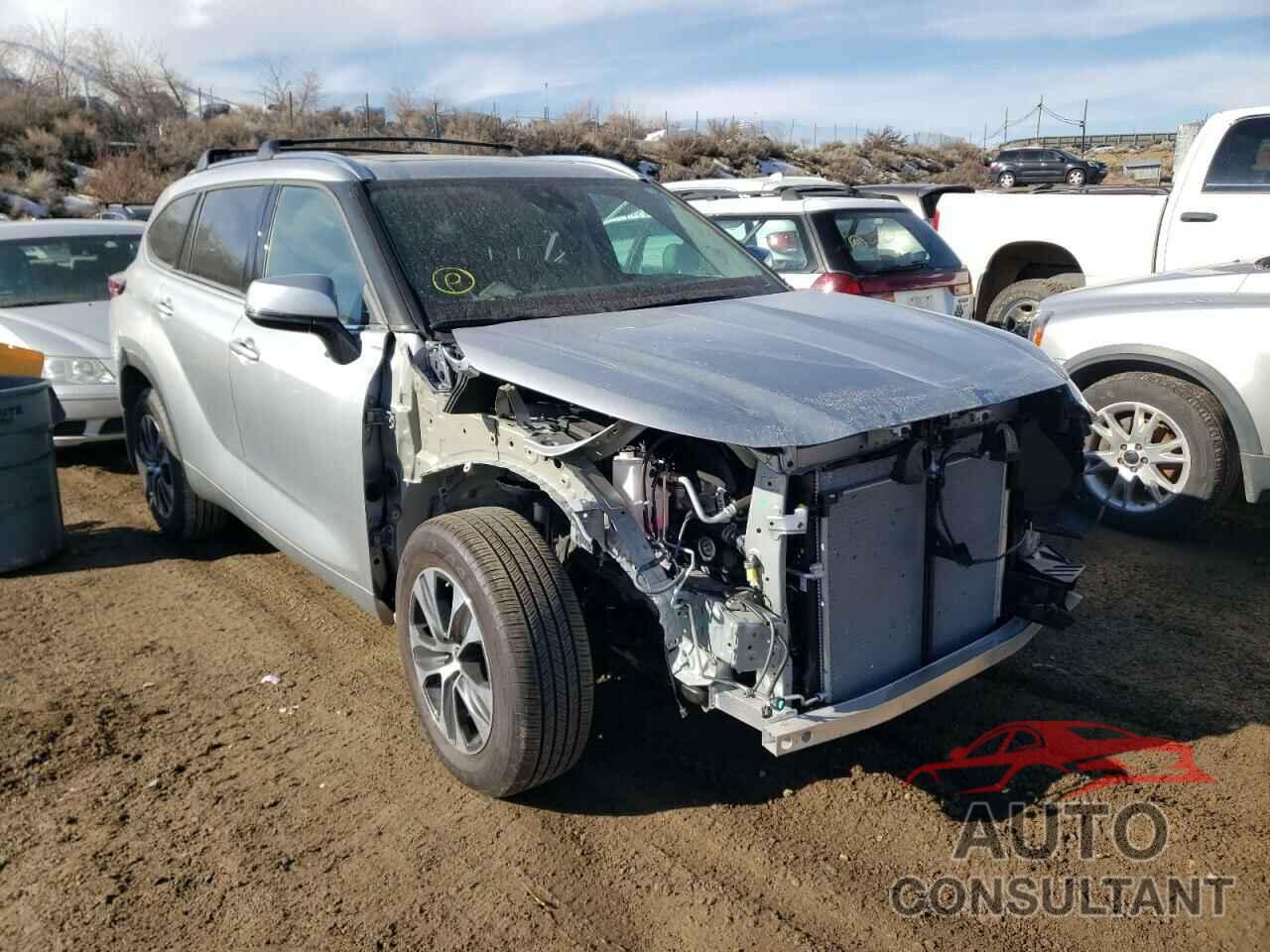 TOYOTA HIGHLANDER 2021 - 5TDGZRBH6MS550138