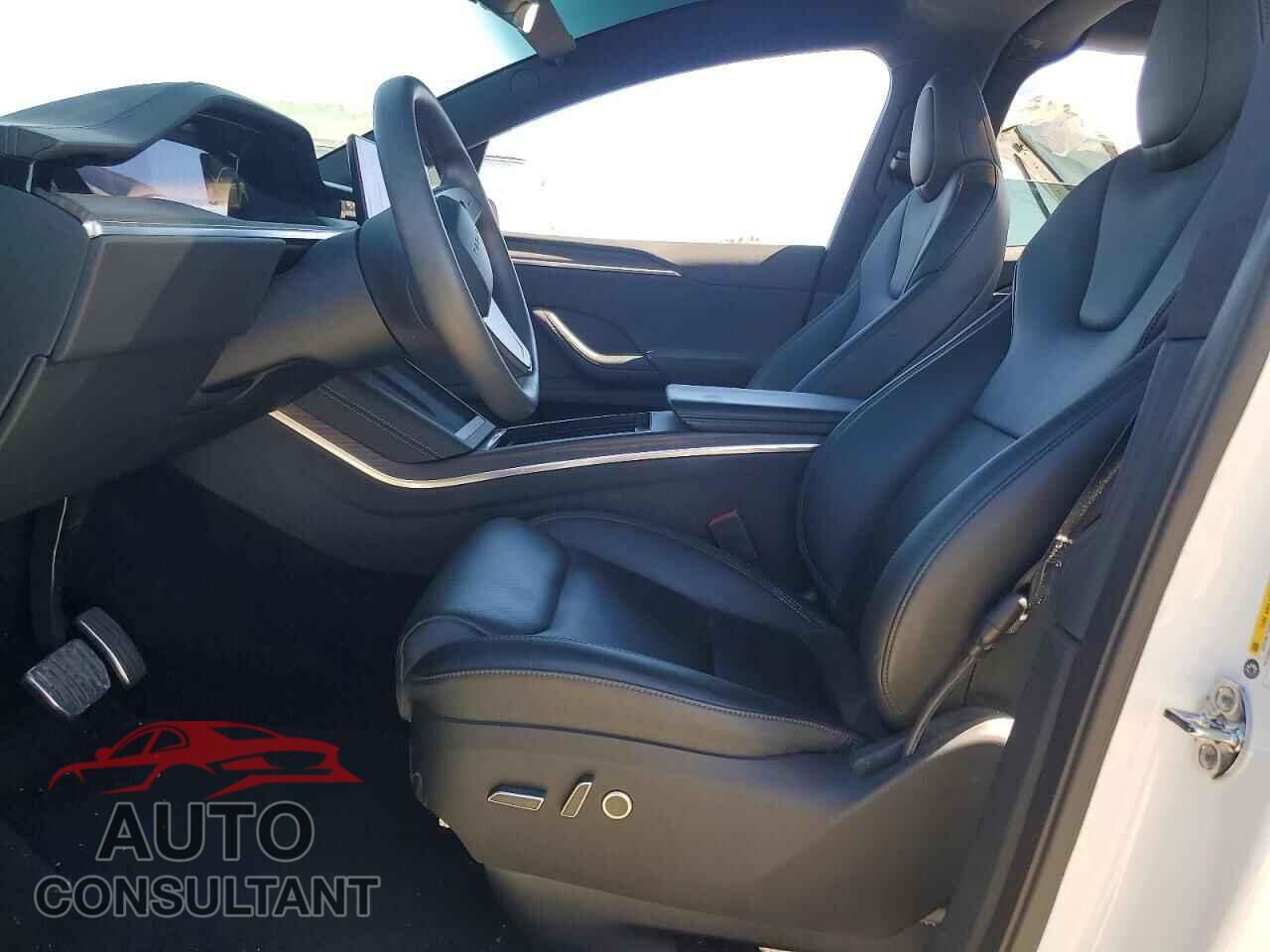 TESLA MODEL X 2023 - 7SAXCDE57PF425618