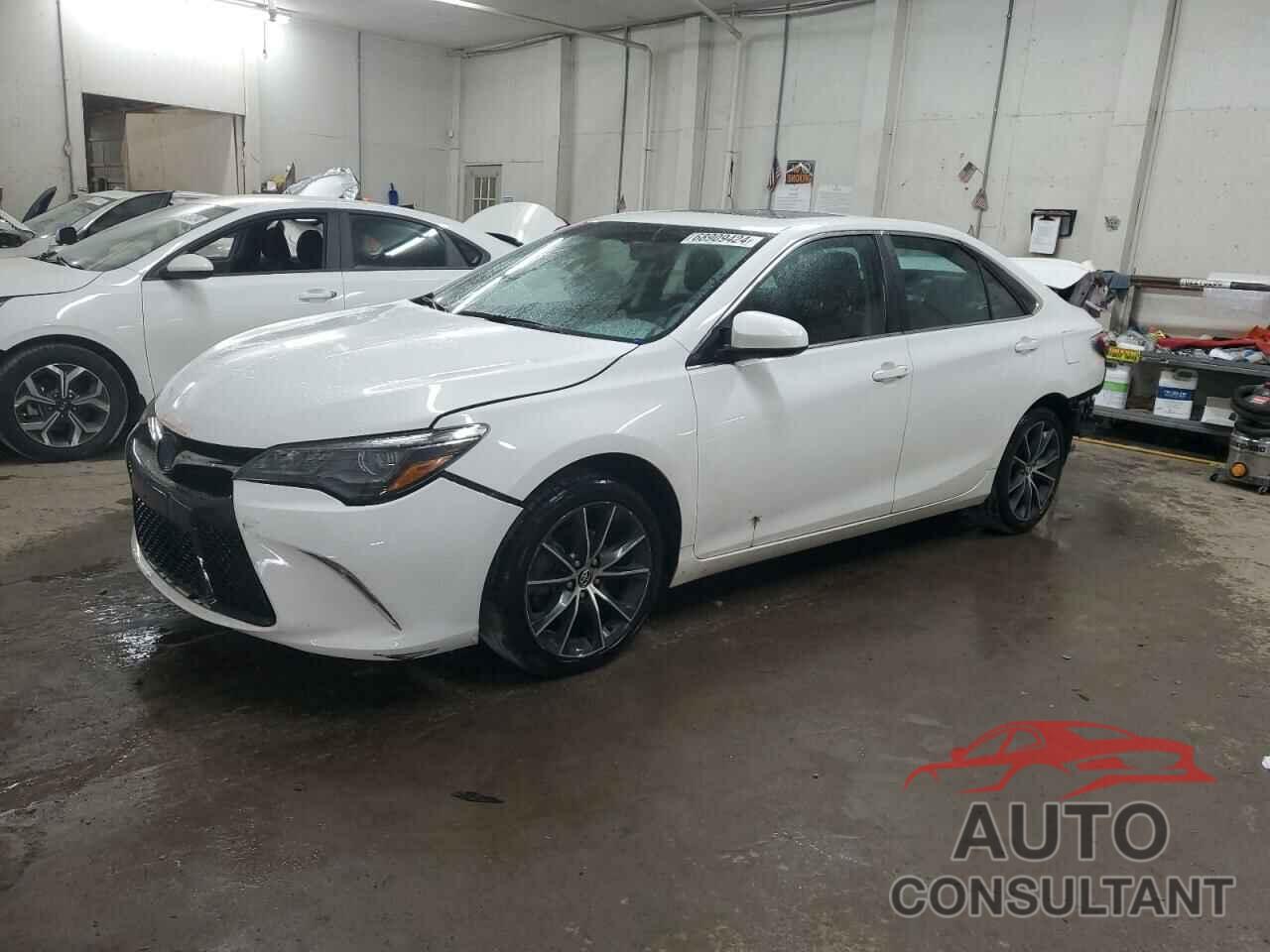 TOYOTA CAMRY 2016 - 4T1BK1FK7GU568908