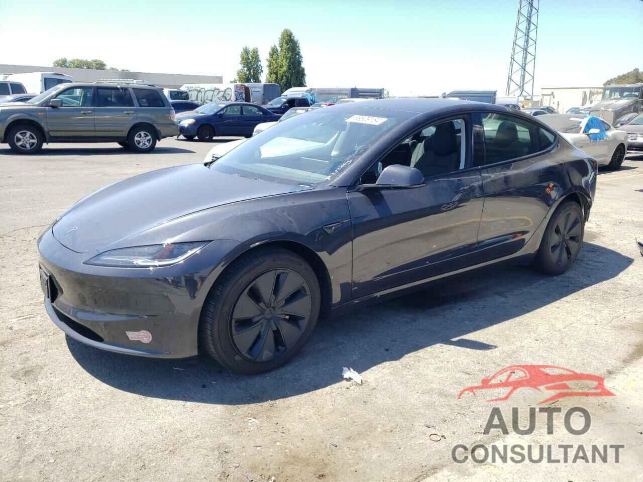 TESLA MODEL 3 2024 - 5YJ3E1EA7RF718648