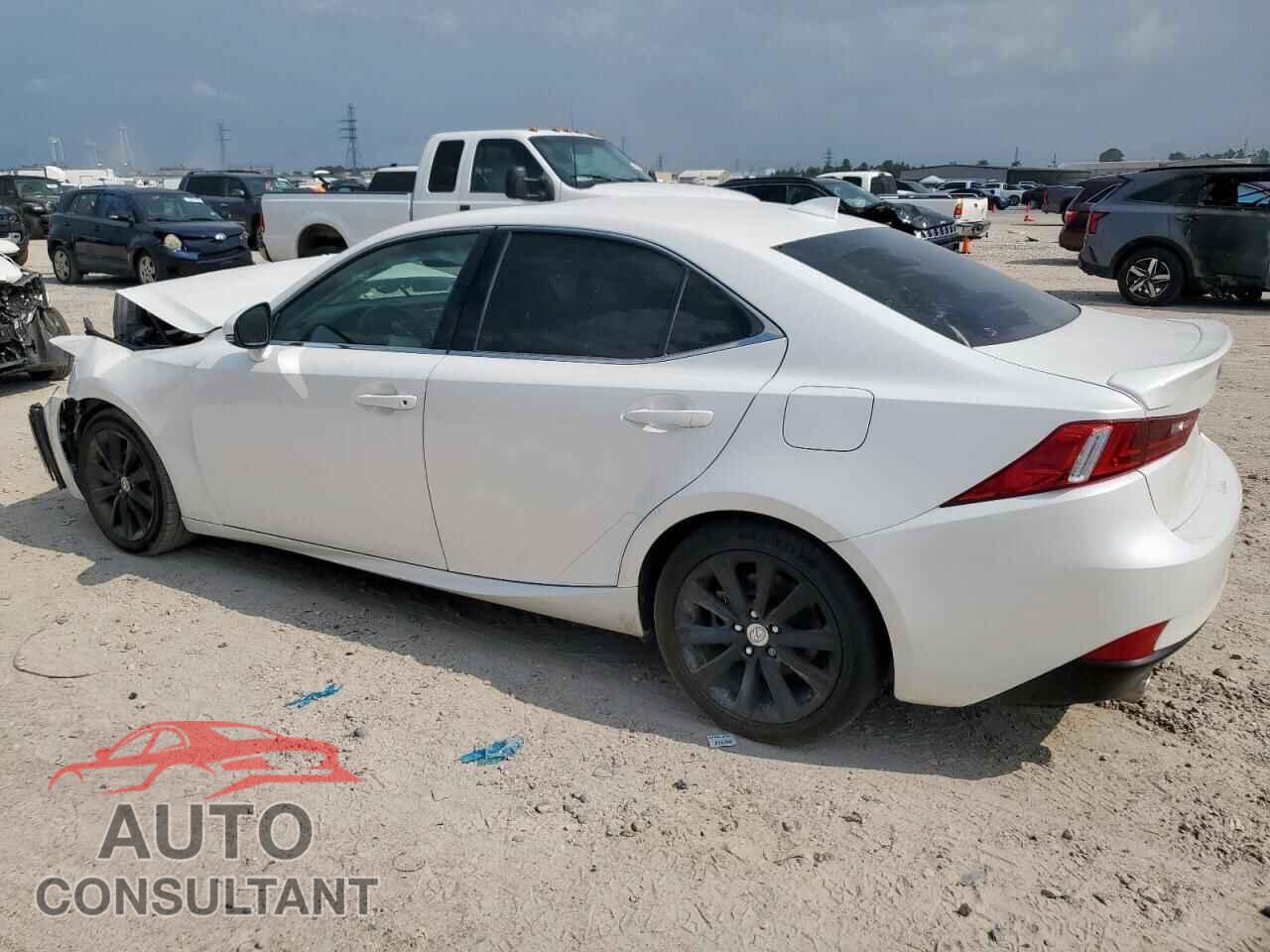 LEXUS IS 2015 - JTHBF1D20F5068446