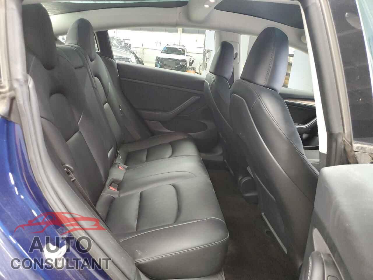 TESLA MODEL 3 2023 - 5YJ3E1EA5PF501273