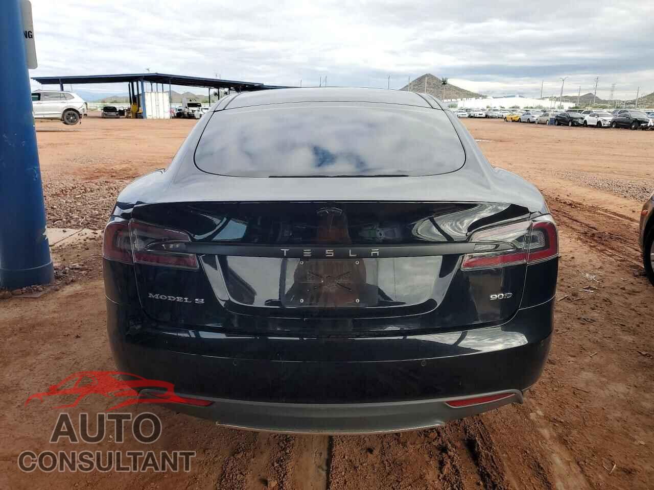 TESLA MODEL S 2015 - 5YJSA1E21FF102519