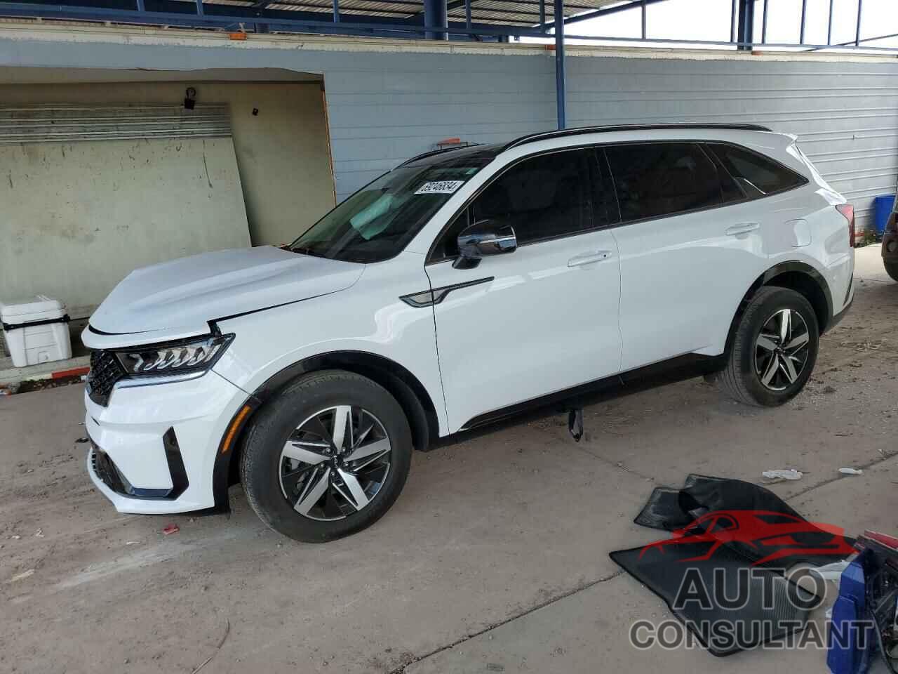 KIA SORENTO 2023 - 5XYRH4LF0PG184965