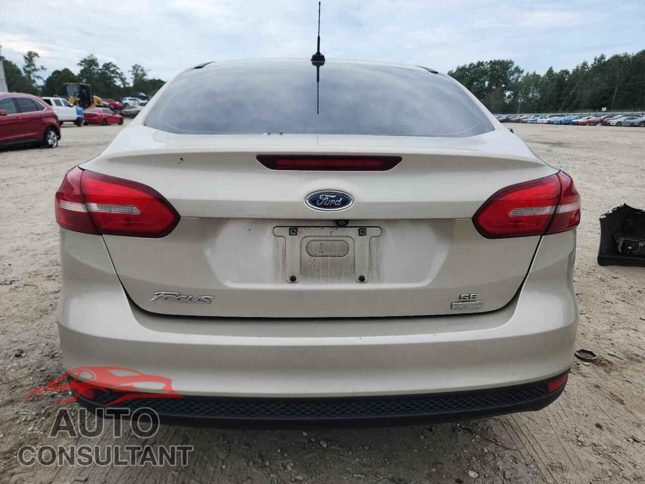 FORD FOCUS 2017 - 1FADP3FE4HL221036