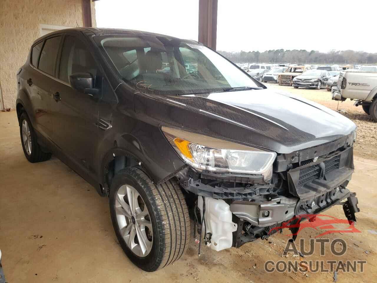 FORD ESCAPE 2017 - 1FMCU0GD9HUA74849