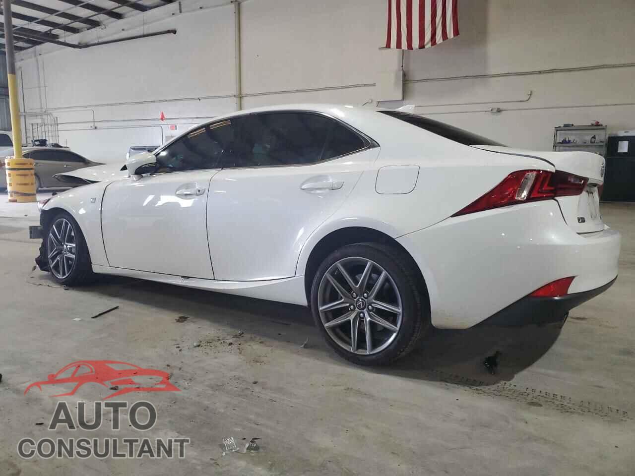 LEXUS IS 2015 - JTHBE1D24F5018250