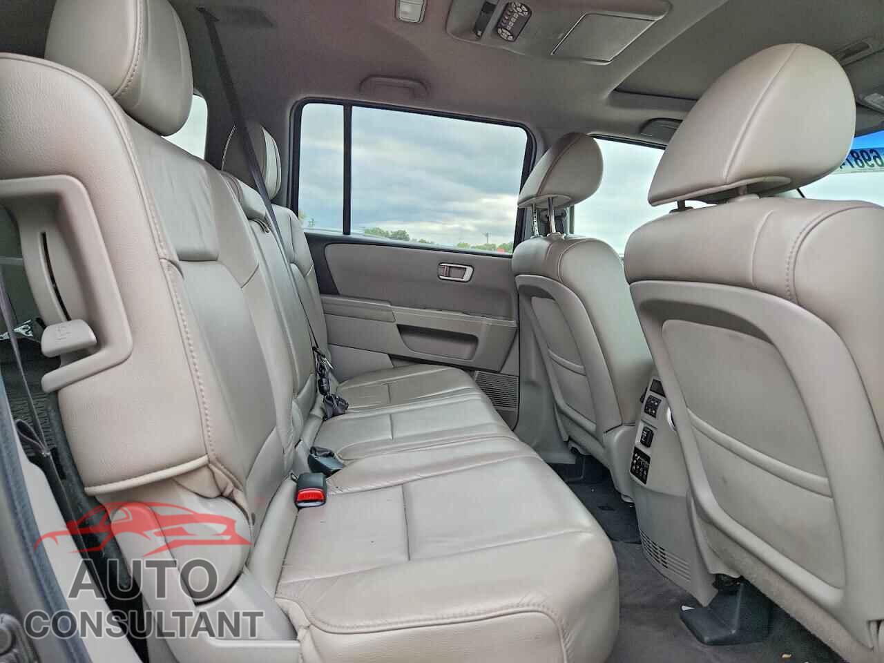 HONDA PILOT 2012 - 5FNYF4H62CB086032
