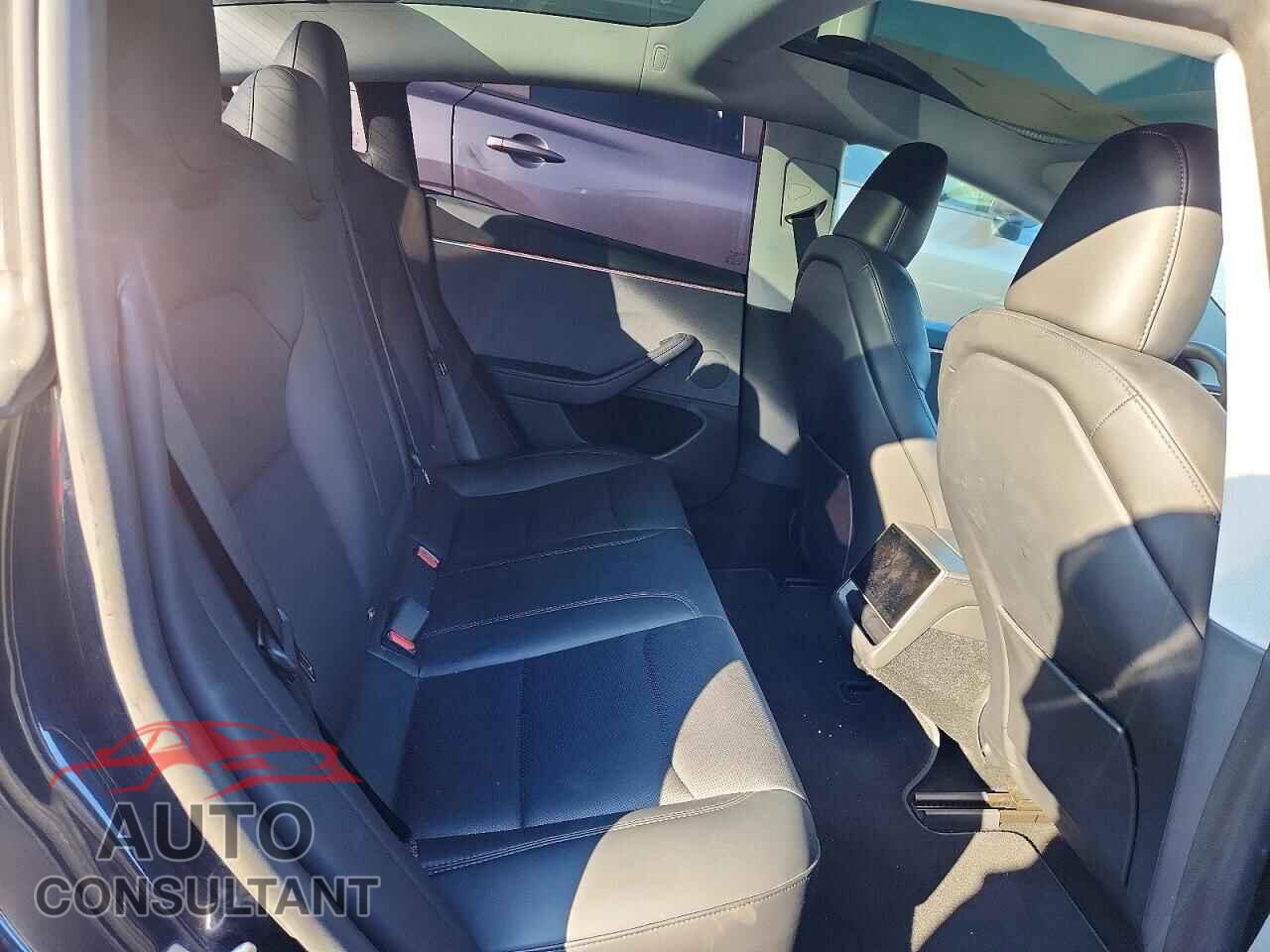 TESLA MODEL 3 2025 - 5YJ3E1EA7SF891740
