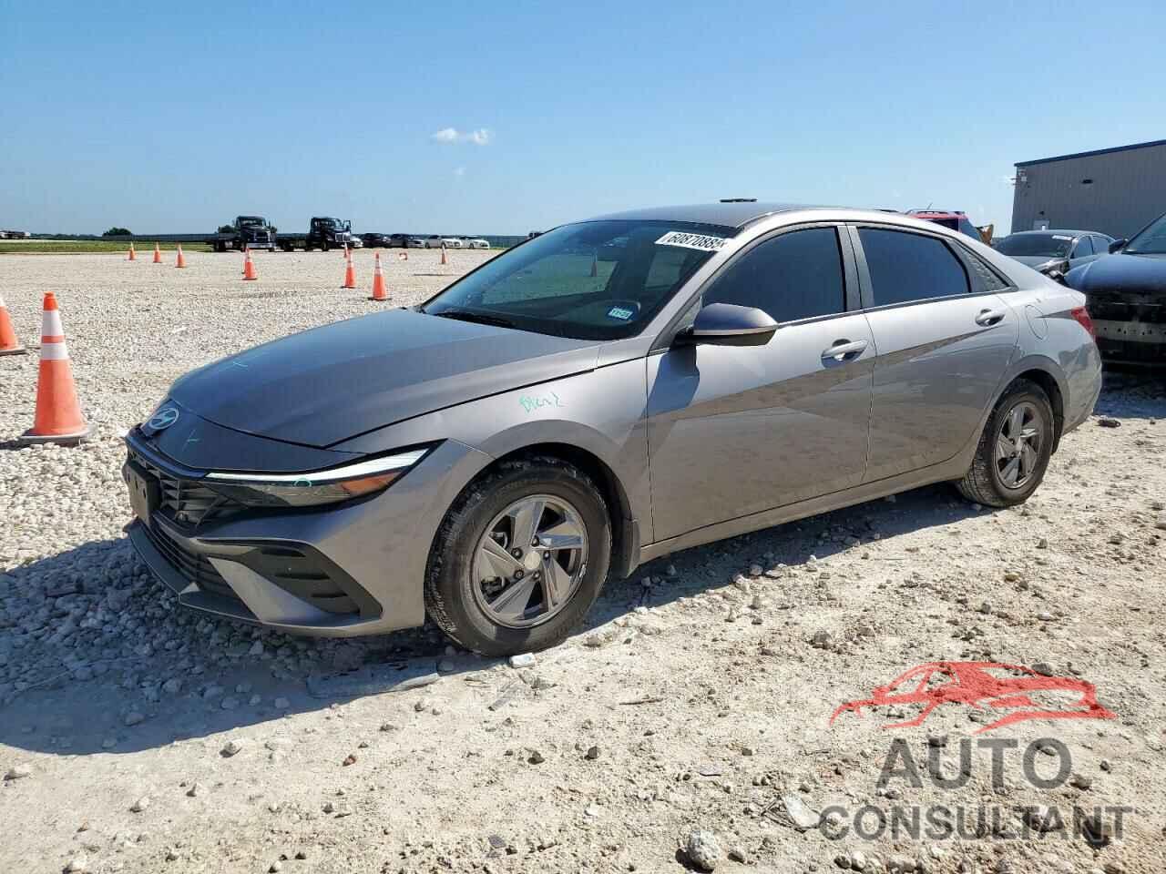 HYUNDAI ELANTRA 2024 - KMHLL4DG2RU784928