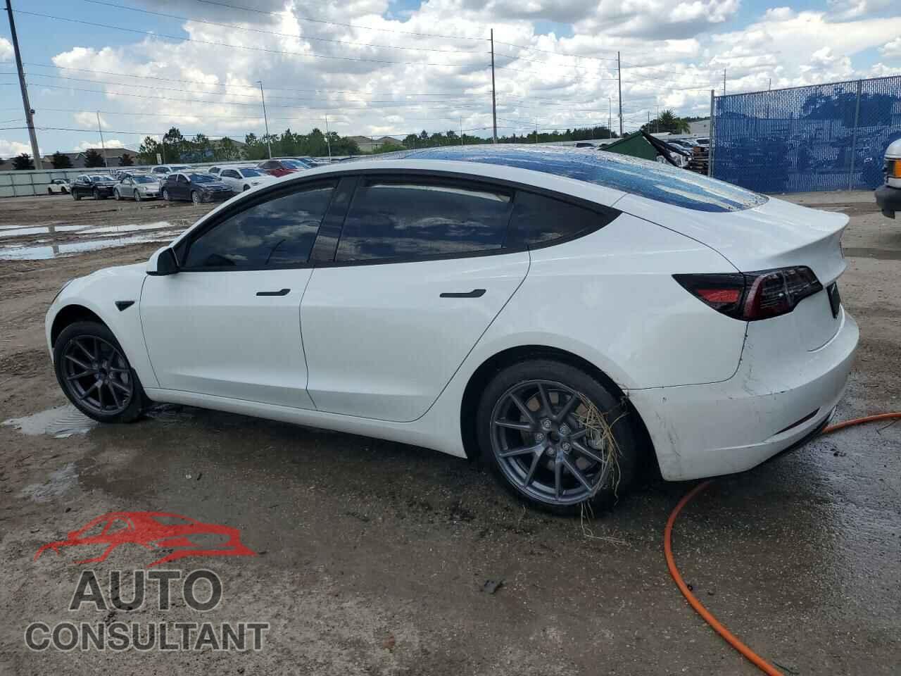 TESLA MODEL 3 2023 - 5YJ3E1EA7PF385512