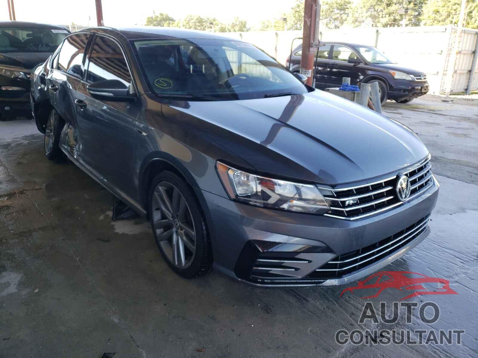 VOLKSWAGEN PASSAT 2018 - 1VWAA7A35JC042759
