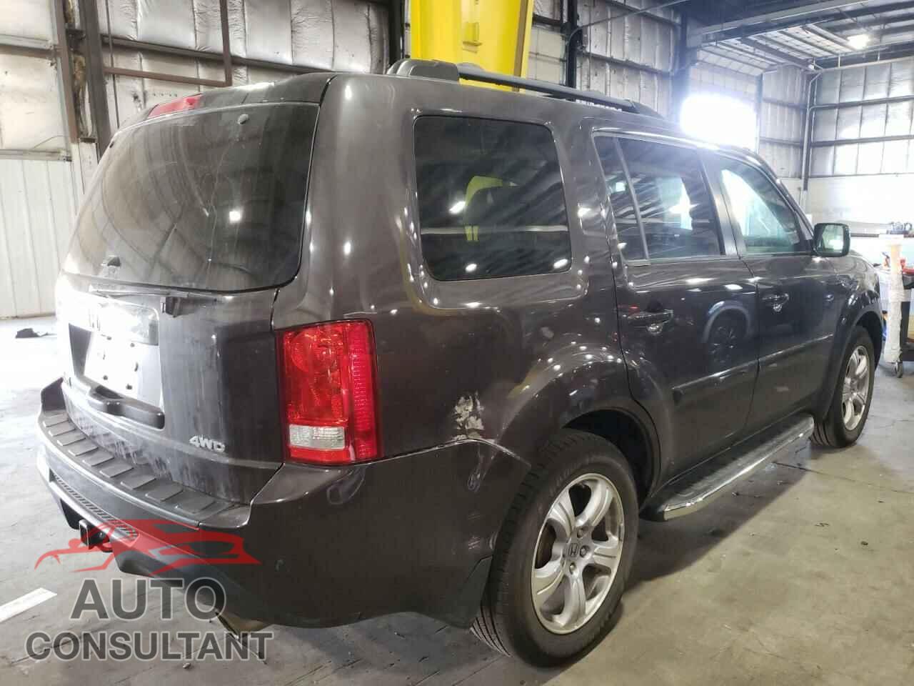 HONDA PILOT 2015 - 5FNYF4H50FB036256