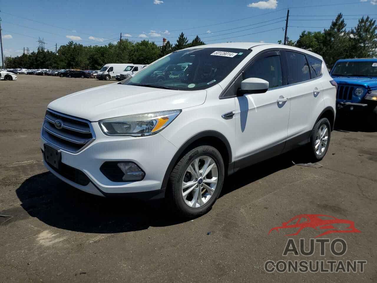 FORD ESCAPE 2017 - 1FMCU9GD9HUF07901