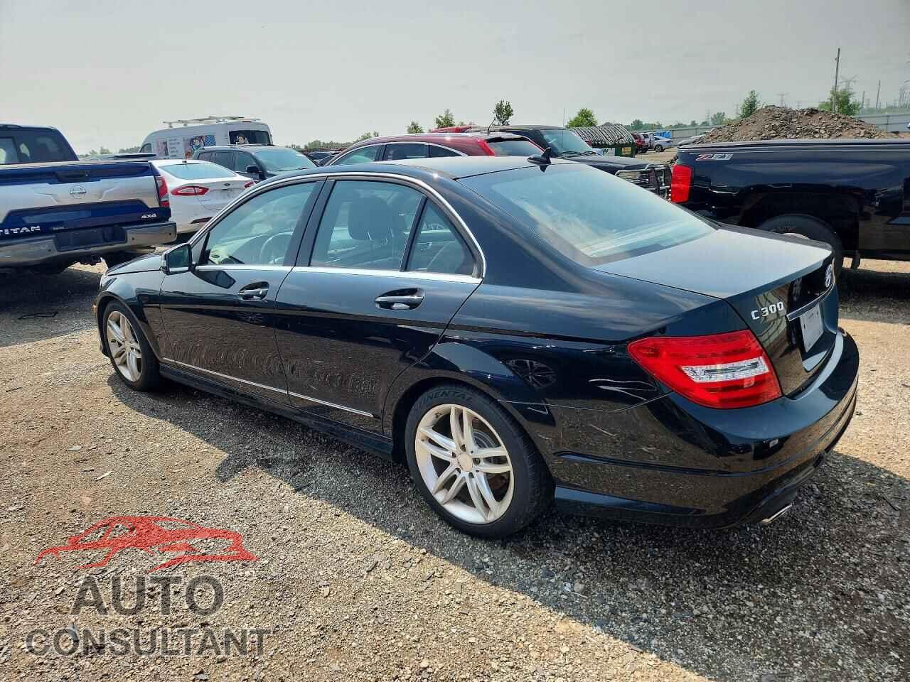 MERCEDES-BENZ C-CLASS 2012 - WDDGF8BB4CR203344
