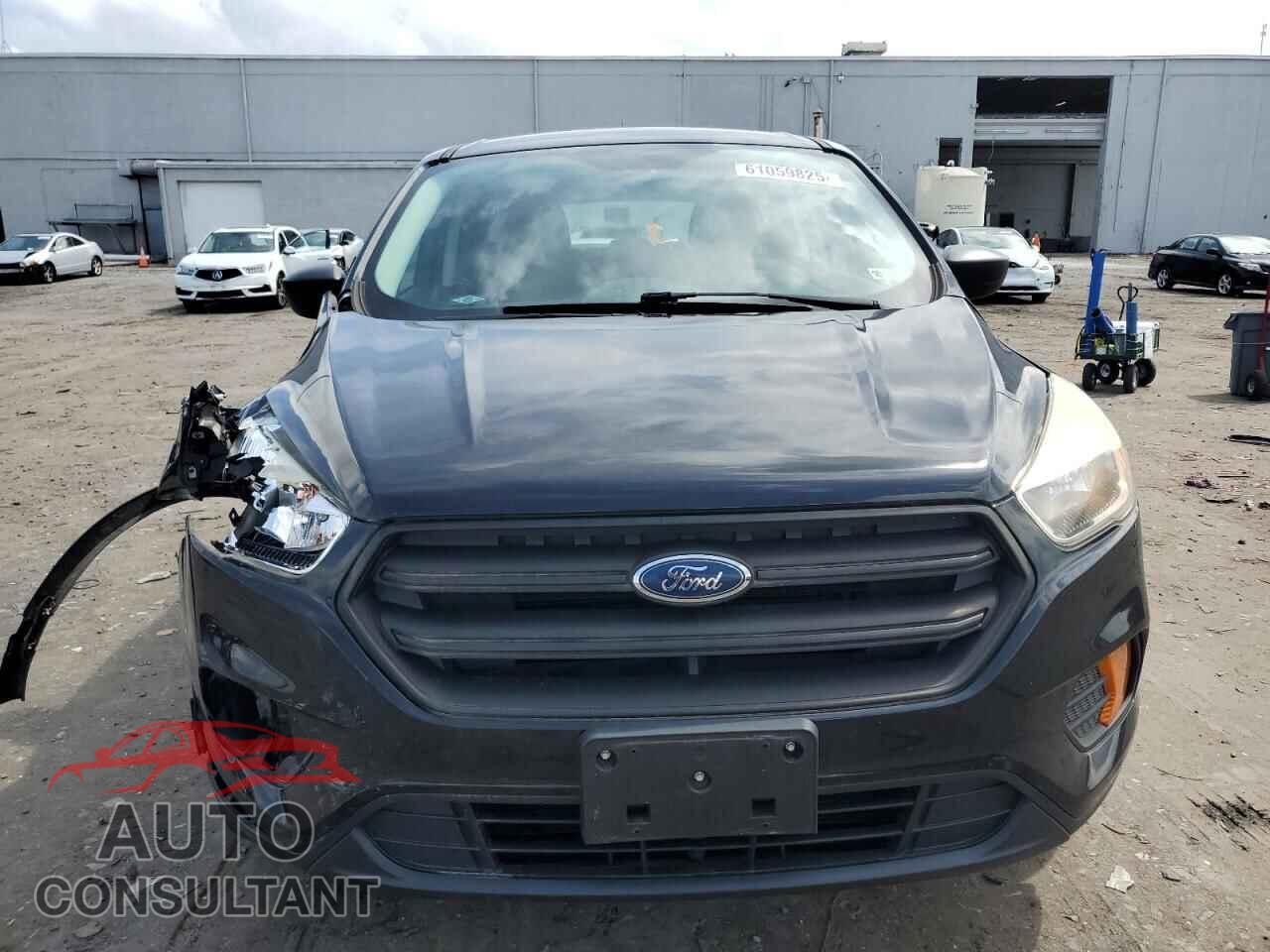 FORD ESCAPE 2017 - 1FMCU0F7XHUC19795